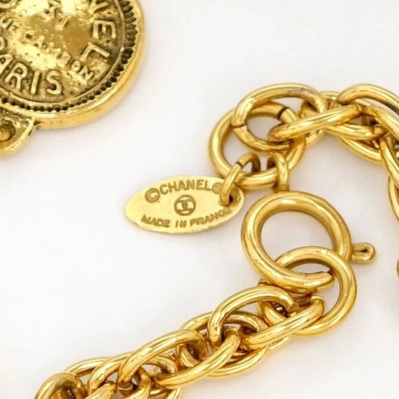 CHANEL CC 31 Rue Cambon Coin Necklace 36" Gold Tone Auth #24590 - Picture 7 of 7